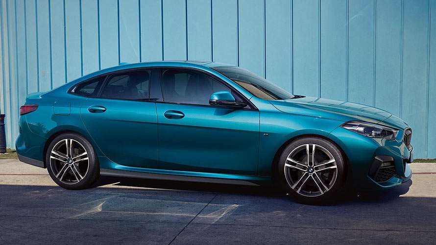 BMW 2 सीरीज़ ग्रैन कूपे – एक शानदार लक्ज़री कार जो आकर्षक डिज़ाइन और बेहतरीन प्रदर्शन का संगम है"